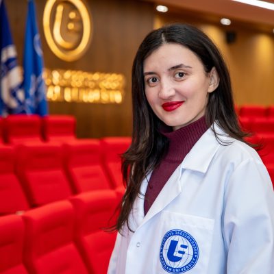 ანუკა ჭონიშვილი